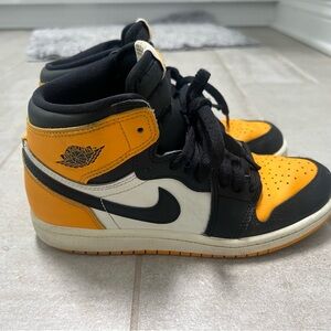 Youth Jordan 1 high top